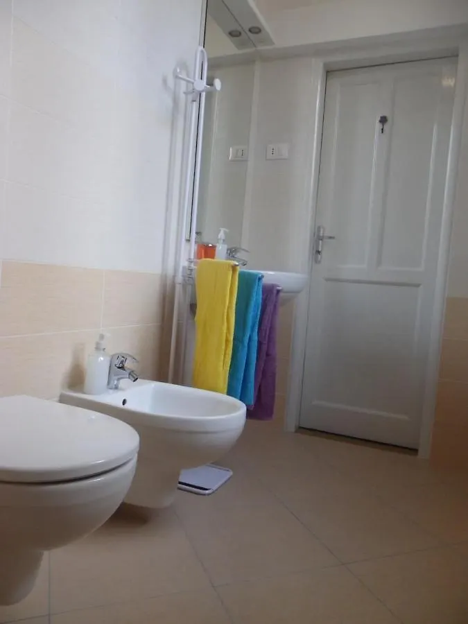Homeinbo Bolonia Apartamento